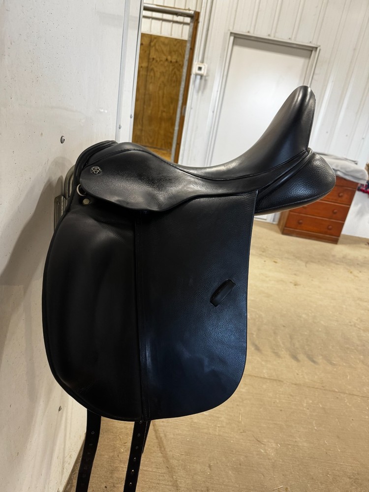 Trilogy 17.5" Verago W Tree