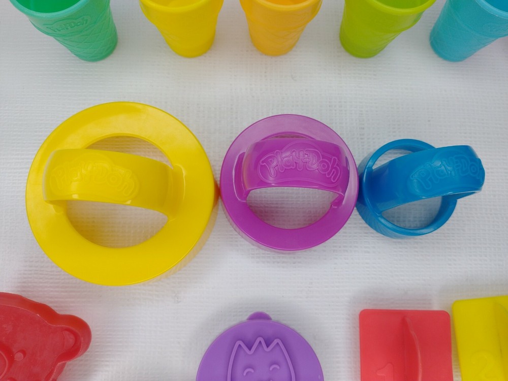 Play Doh Accessories 17 Piece Lot