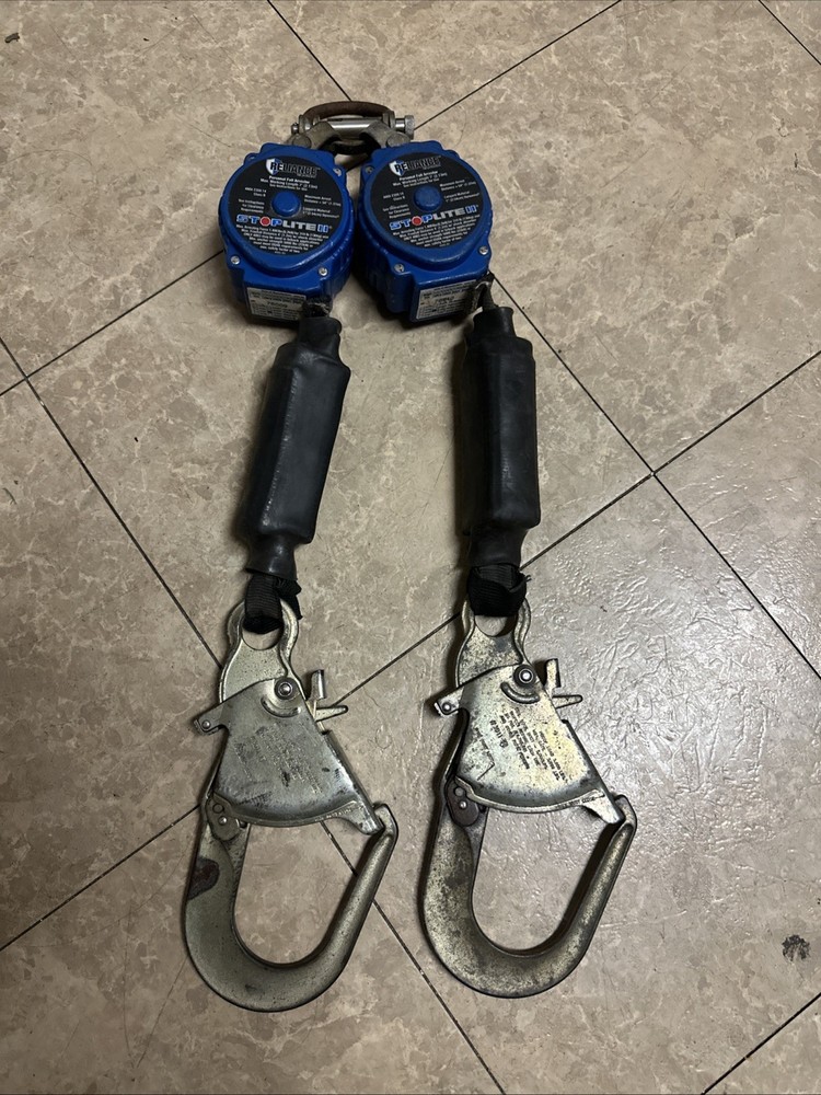 Reliance Fall Protection Stoplite ll With Pelican Hooks