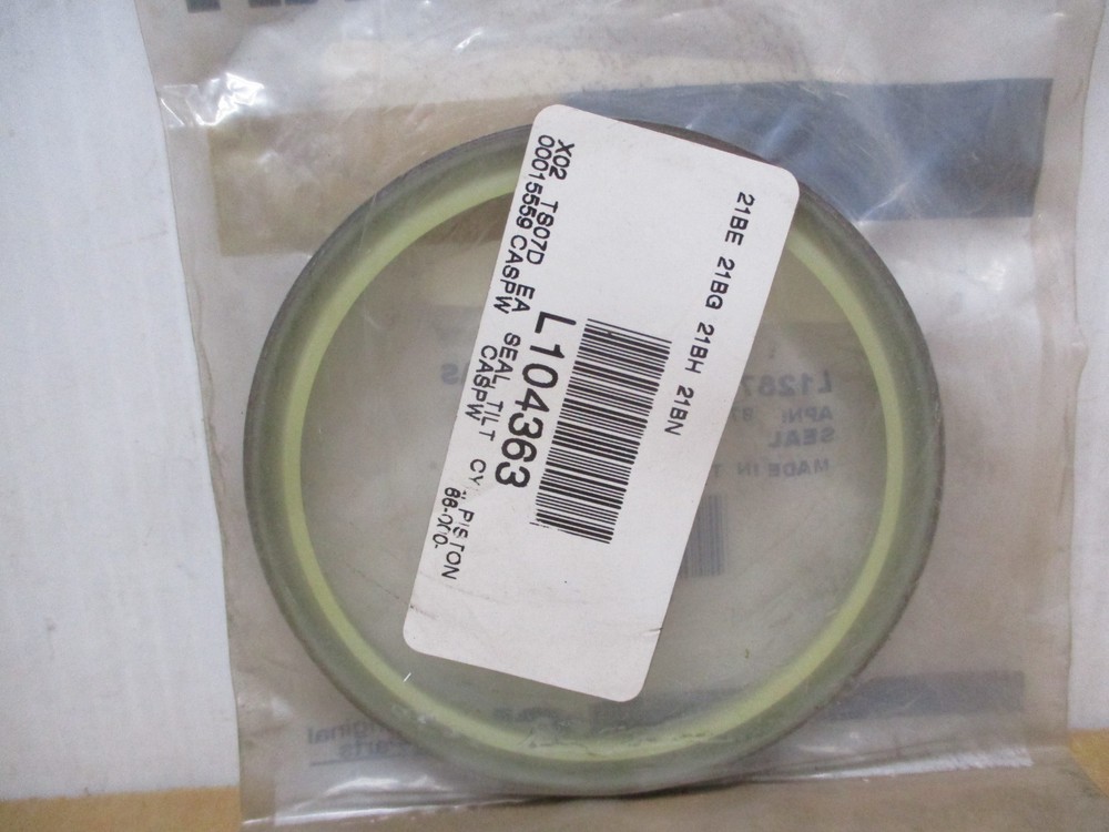 GENUINE OEM CNH L104363