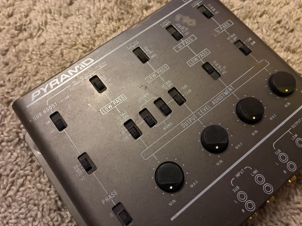 Pyramid CR-76 Car Audio Signal Processor Crossover Low/High Pass Filter