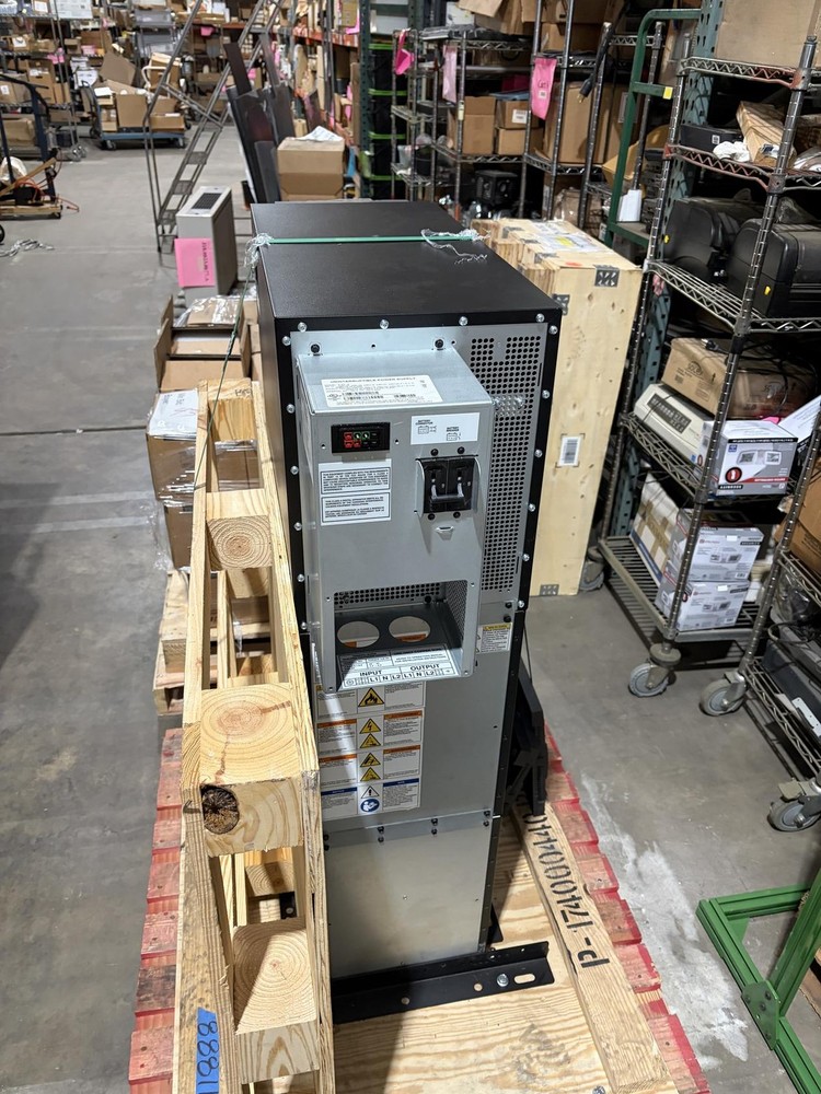 Eaton 9155-8 UPS Battery Backup Tower (Scratch & Dent Special)