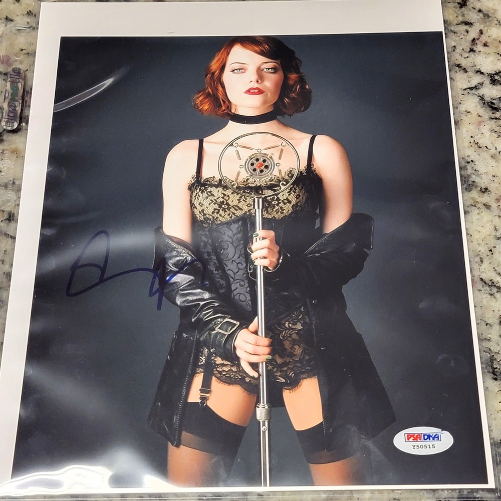 EMMA STONE SIGNED  8X10 PHOTO PSA/DNA AUTHENTICATED DIFFICULT SIGNER