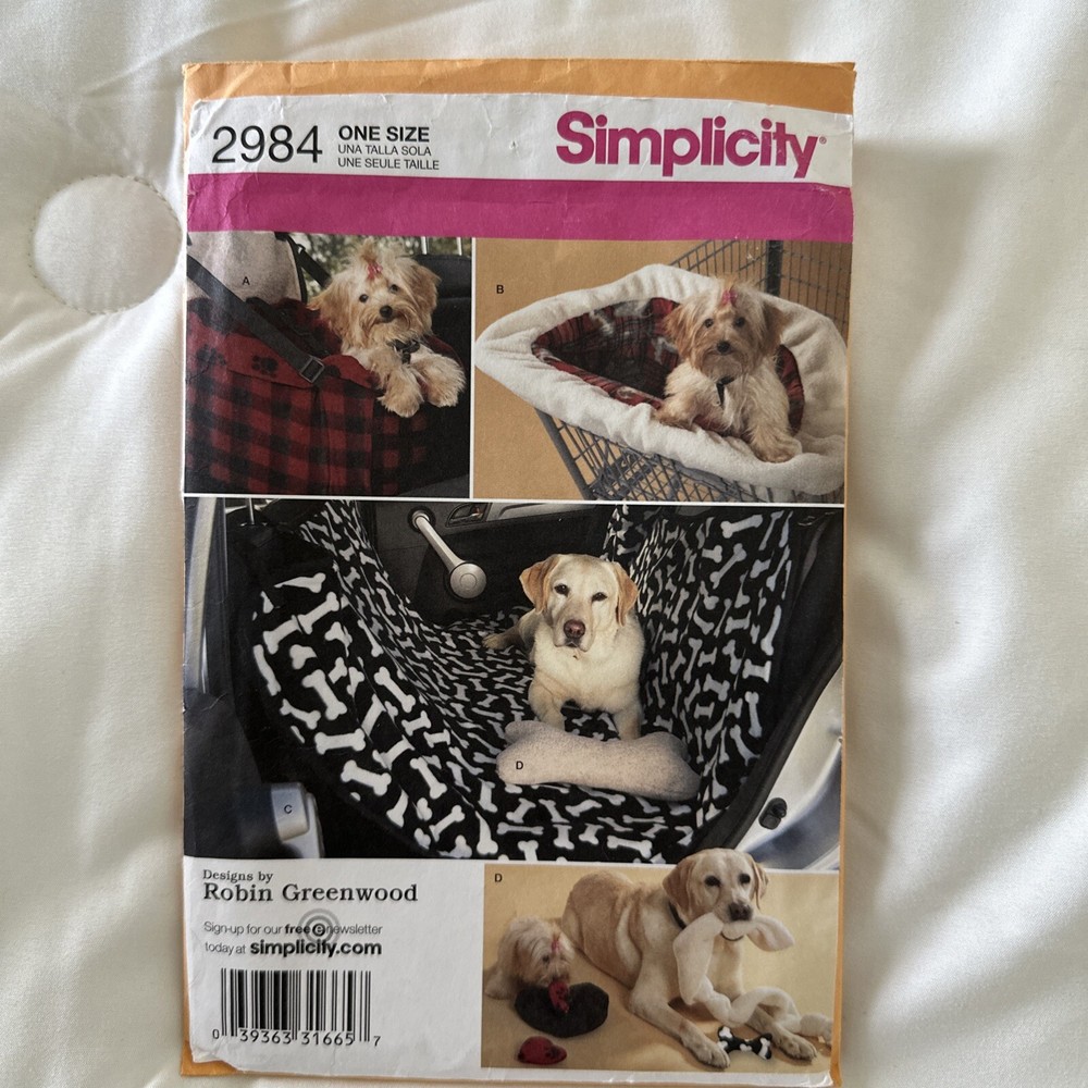 Simplicity Pattern 2984 Travel Accessories For Dogs CUT