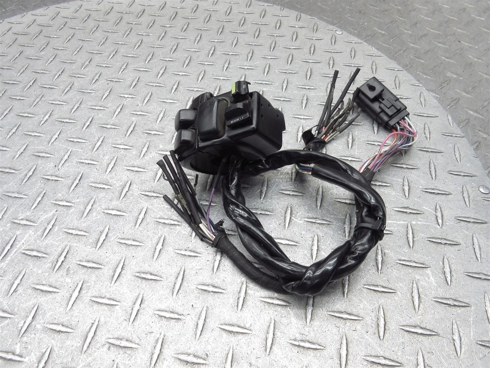 2008 08 Harley FLHTCUI Electra Glide Ultra Classic Right Handlebar Switch NOTES