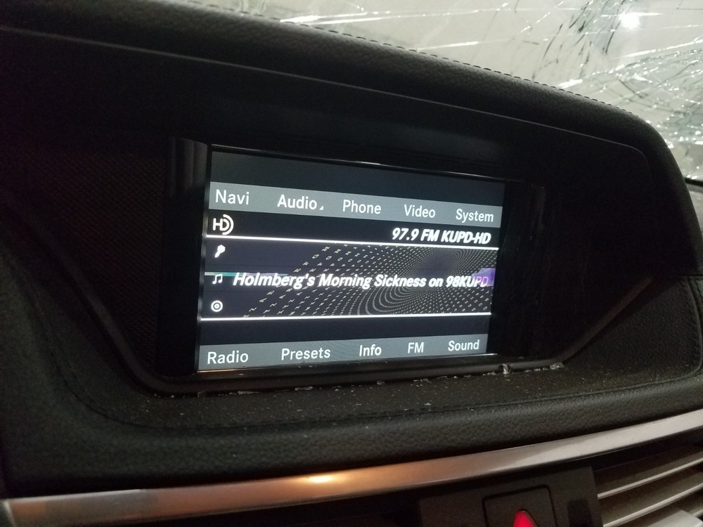 2011 Mercedes Benz AMG E 63 Navigation Display Screen #7920 B3