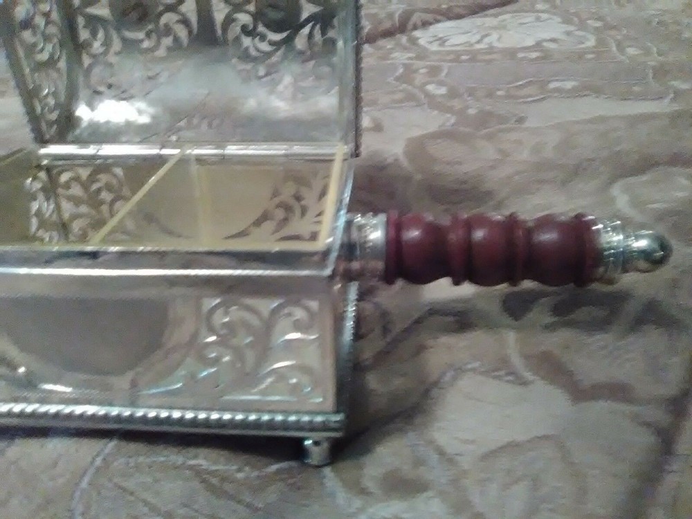 HAND MADE LARGE EAST INDIAN SOLID SILVER BOX PALLAQUIN DESIGNS PIERECED FRETWORK