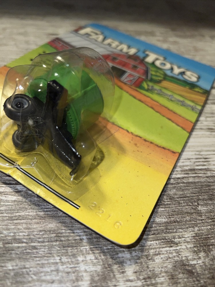 1/64 Scale Deutz Allis Round Bale Grinder Ertl Implement