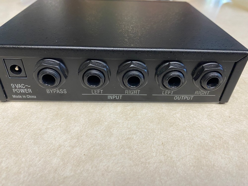 Nanoverb 18 Bit Digital Effects Processor by Alesis