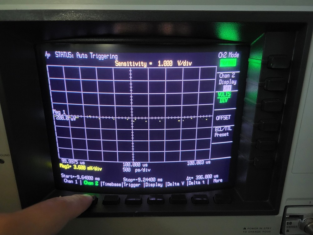 Hewlett-Packard 54110D Digitizing Oscilloscope Parts (Powers On, Untested)