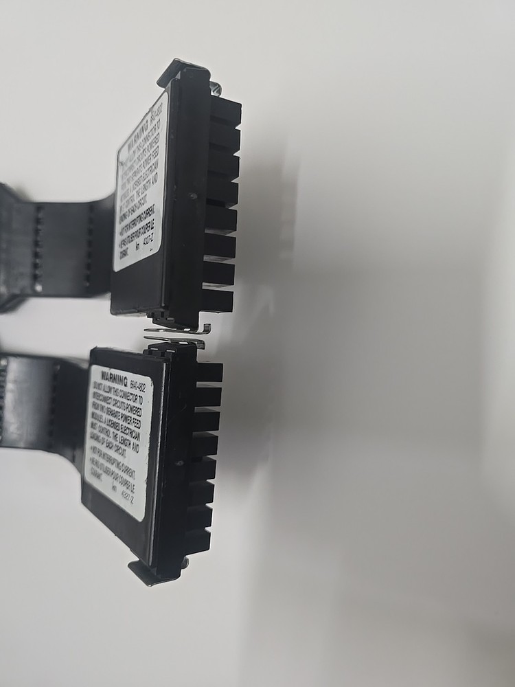 (2) HAWORTH PCSS-3B Electrical Cable Wire Connector Cubical Panel 6640-4802 8"