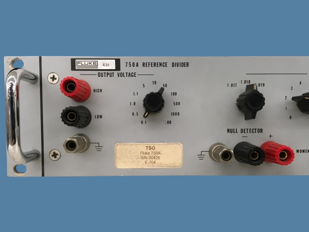 Fluke 750A Reference Voltage Divider