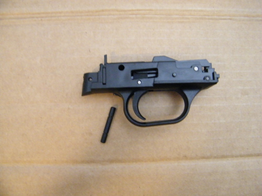 Mossberg 500 20 Gauge Complete Trigger Assembly with Pin