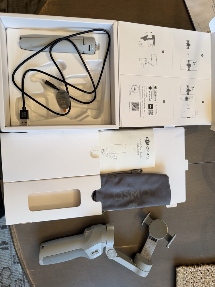 DJI OM 4SE Gray Foldable Smartphone Stabilizer