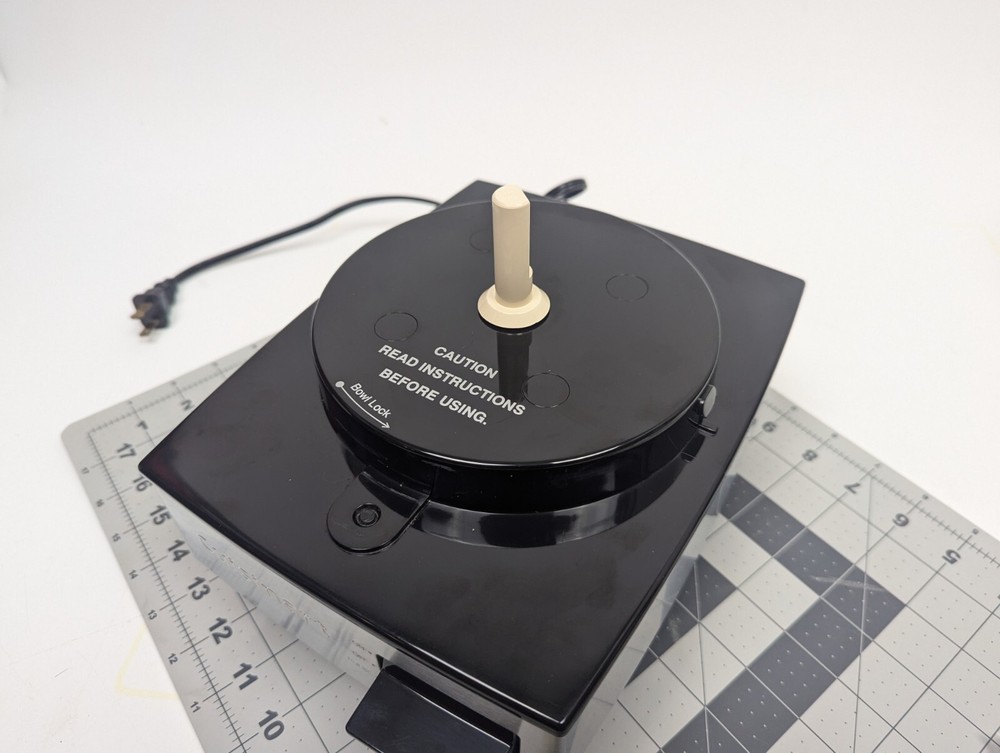 Cuisinart DLC-10 Food Processor DFP-7BC BASE ONLY Tested & Works