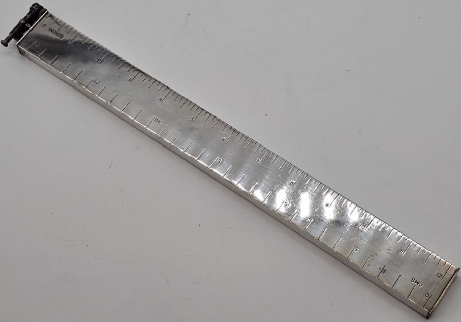 Working Dunhill Oil lighter silver ruler type without box