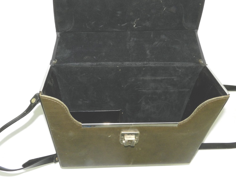 POLAROID Automatic 320 Land Camera 1970 with Flash Case Manual B233