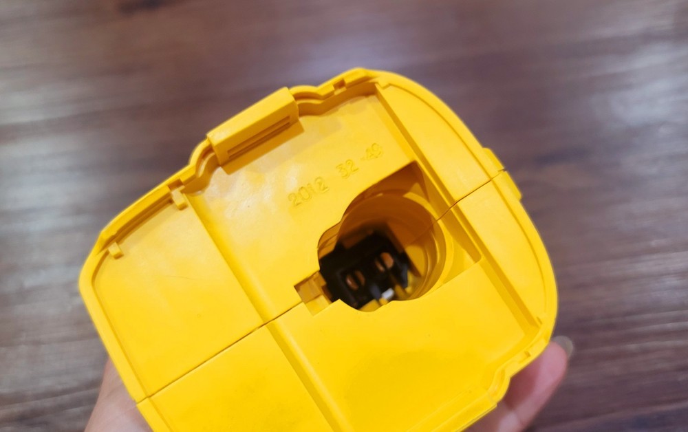 DeWalt Model DC825 18V Impact Driver 1/4” (Tool Only)