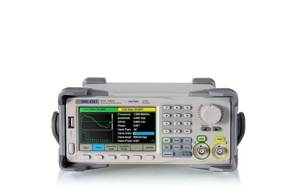 Siglent SDG1032X Arbitrary Waveform Function Generator - NEW condition