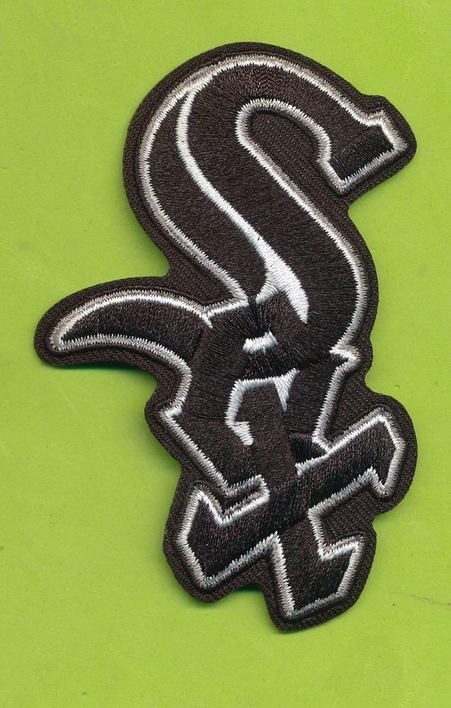 Embroidered Iron On Patch ~ Chicago White Sox
