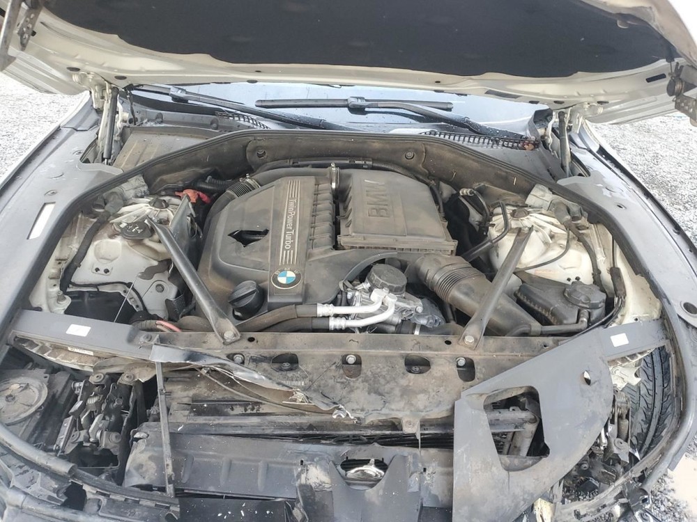 740I 2013 Glove Box 4648232