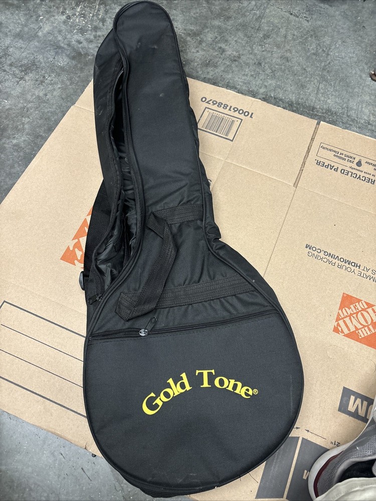 Gold Tone Soft Side Banjo Case. Very Nice.