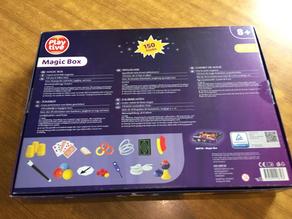 Magic set age 8+ (150 different tricks)