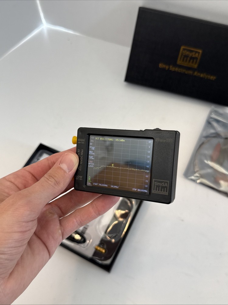 Handheld Spectrum Analyzer 100kHz-960MHz Professional Analyzers