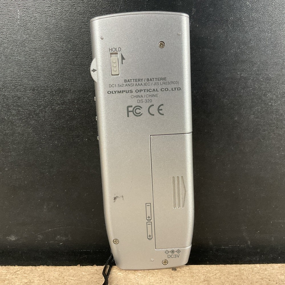 Olympus DS-320 (16 MB, 5 Hours) Handheld Digital Voice Recorder