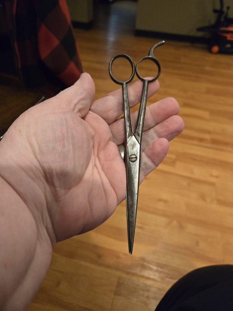 Vintage Tailor Scissors  5"