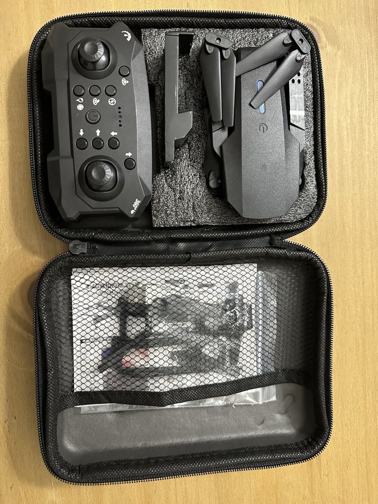Foldable Quadcopter Drone with 1080P HD FPV Double Camera, 3 Flight Speed