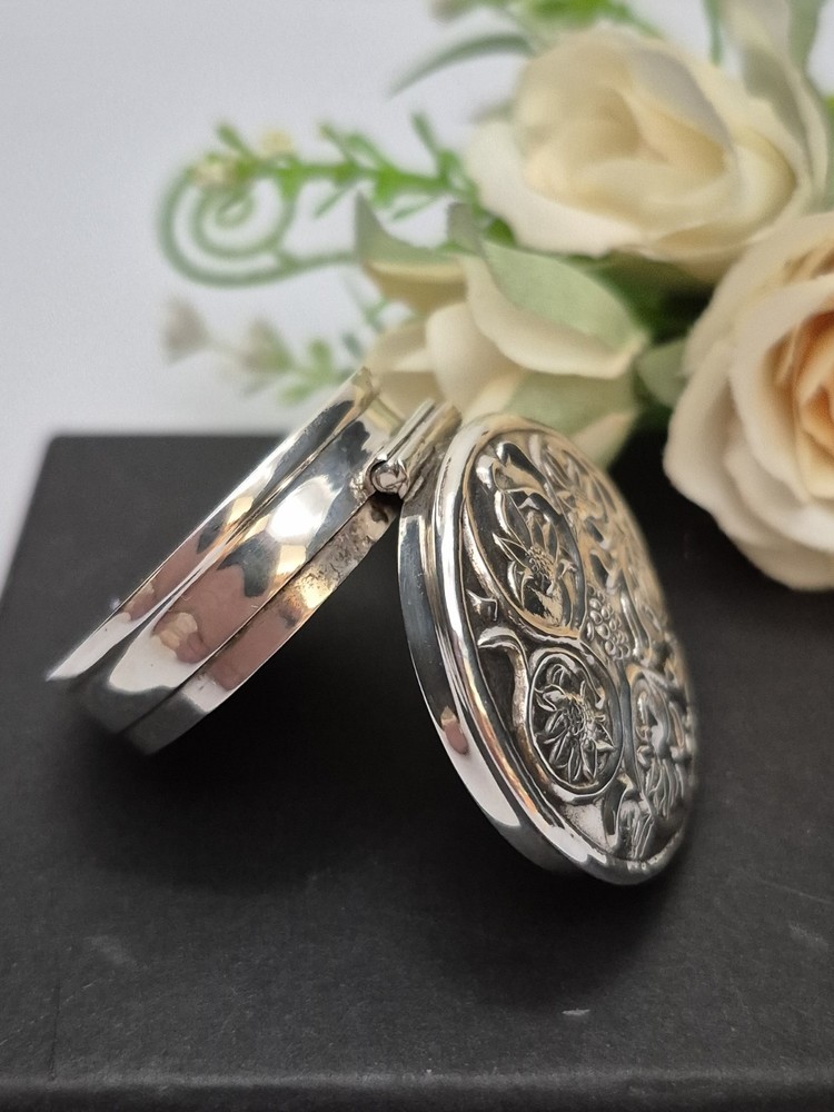 PILLBOX - Sterling Silver Pill Box. Round Embossed Design. Hinged lid.
