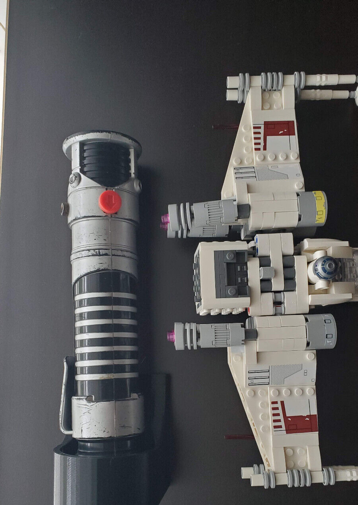 Rancor Tooth Lightsaber Wall Mount Holder BLACK Savi's Workshop