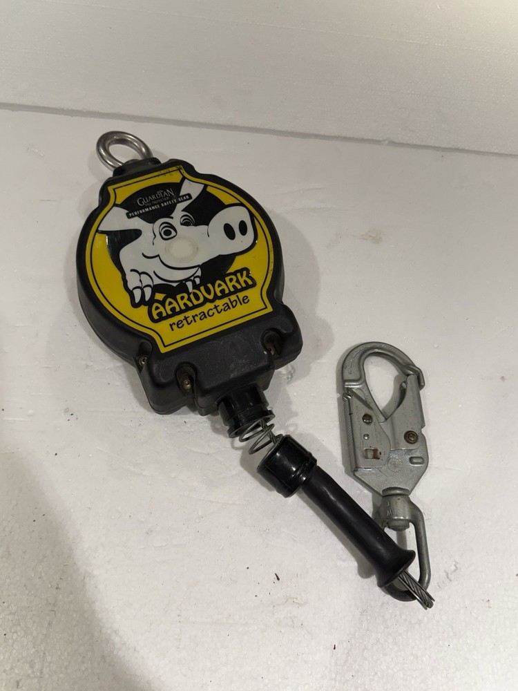 Guardian 20’ Cable Retractable