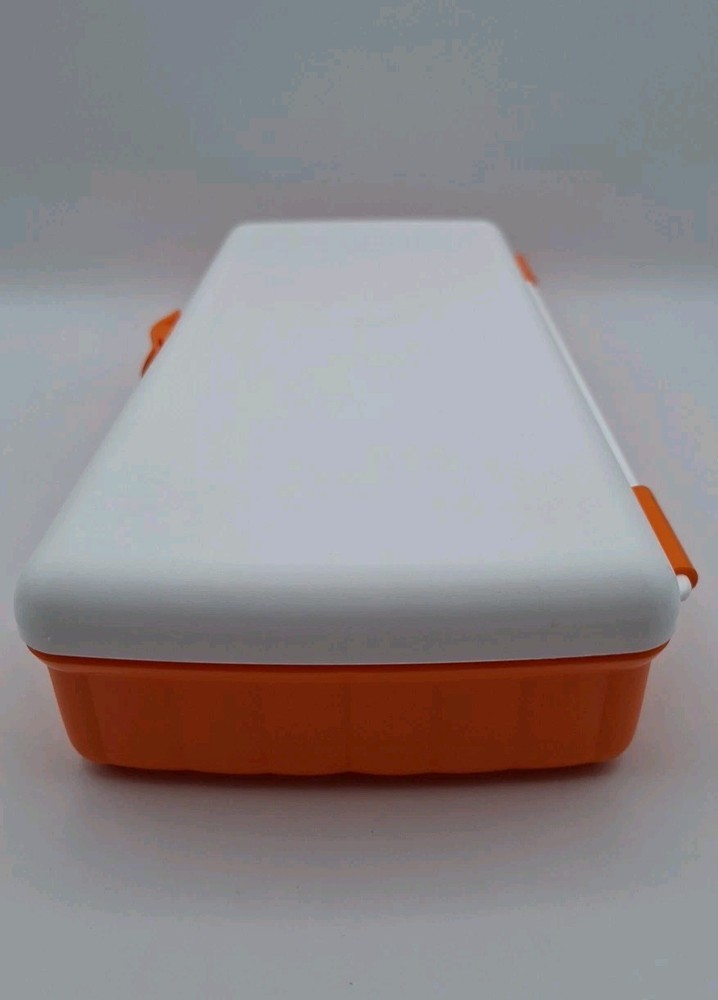 Tupperware Lunch 'n Things Divided Container