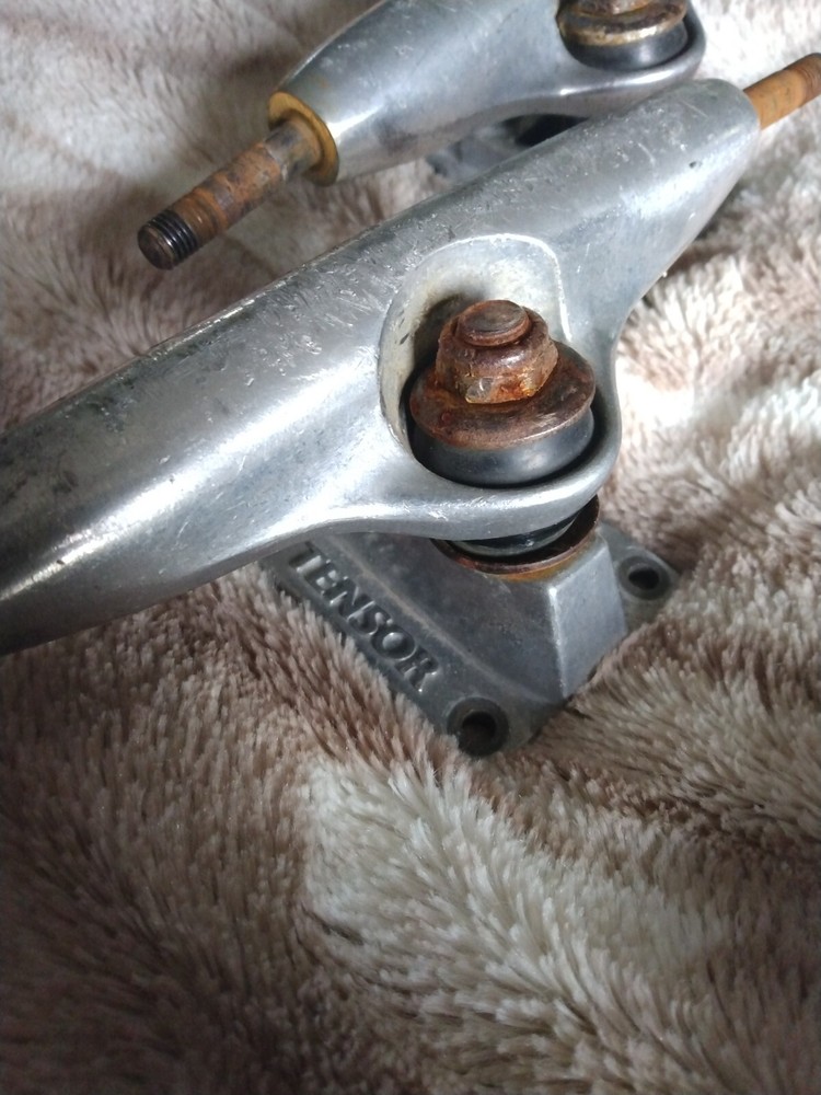 5.0" Tensor Alloy Trucks and hardware