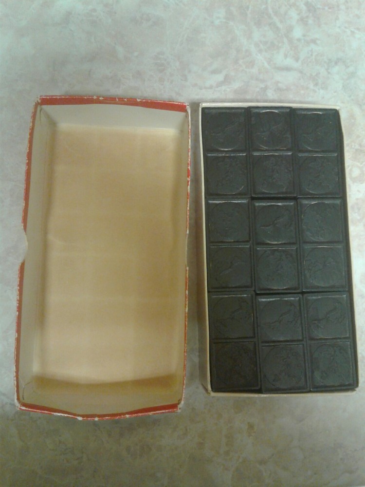 Vintage Deluxe Dominoes Set