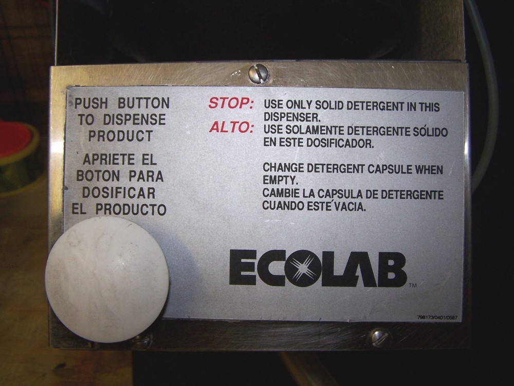 ECOLAB Solitaire Solid Detergent Activator