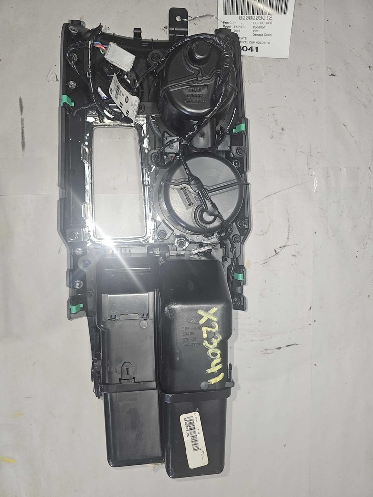 11 12 13 14 15 FORD EXPLORER Cup Holder