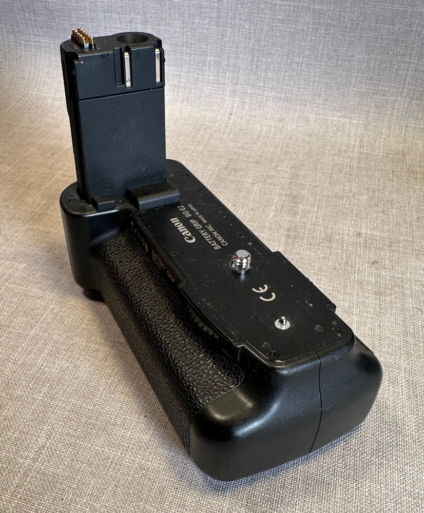 Genuine Canon BG-E2 Camera Battery Grip for EOS 20D 30D 40D 50D