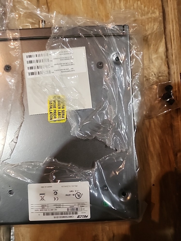 Pelco CM9700MDD-EVS Matrix Digital Decoder Endura User Manual in Box Used