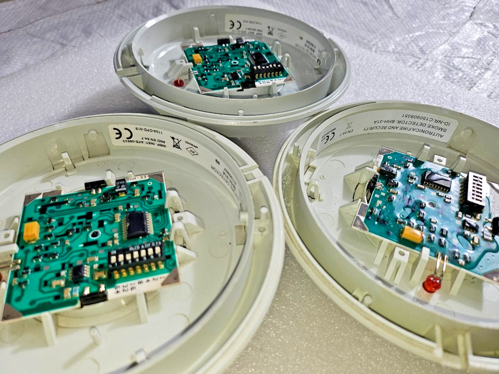 Autronica BHH-31A optical smoke detector.