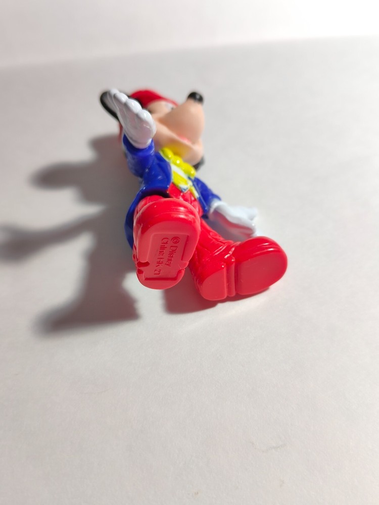 Disney Mickey Mouse Ringmaster Epcot Center Mickey 3.5"