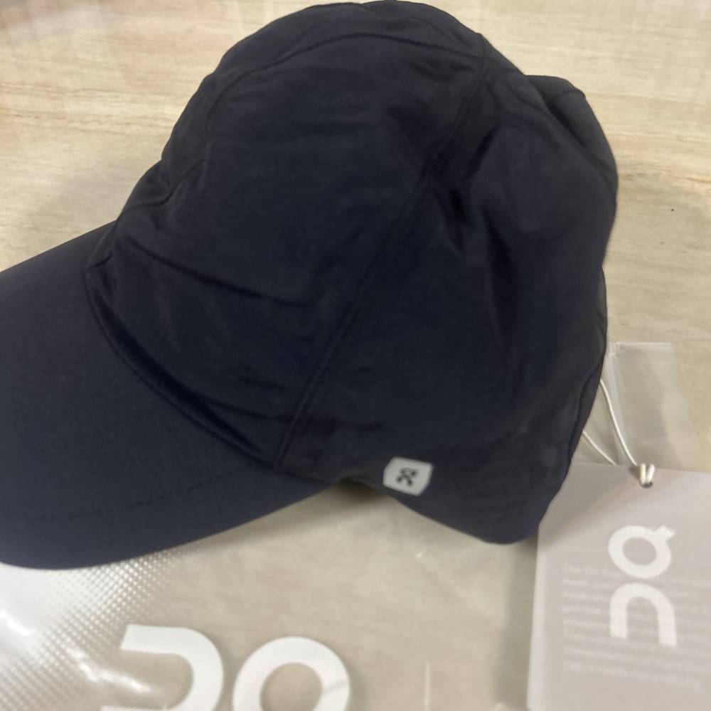 On Cap, Black, One Size Unisex Performance Running Gear