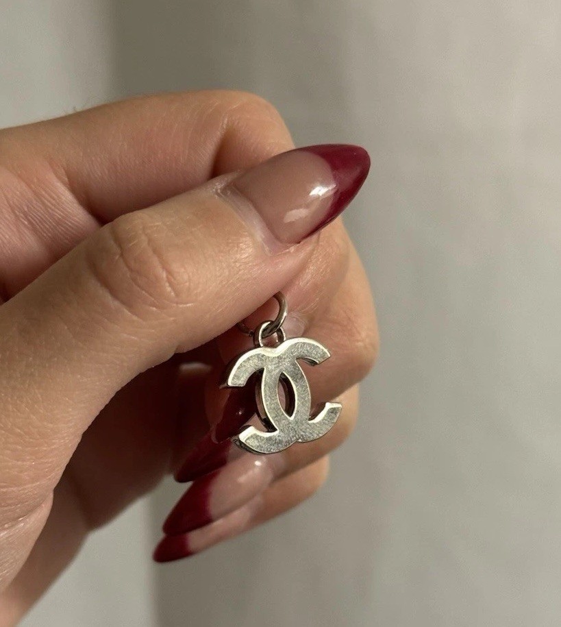 CHANEL Silver Metal Zipper Pull Charm