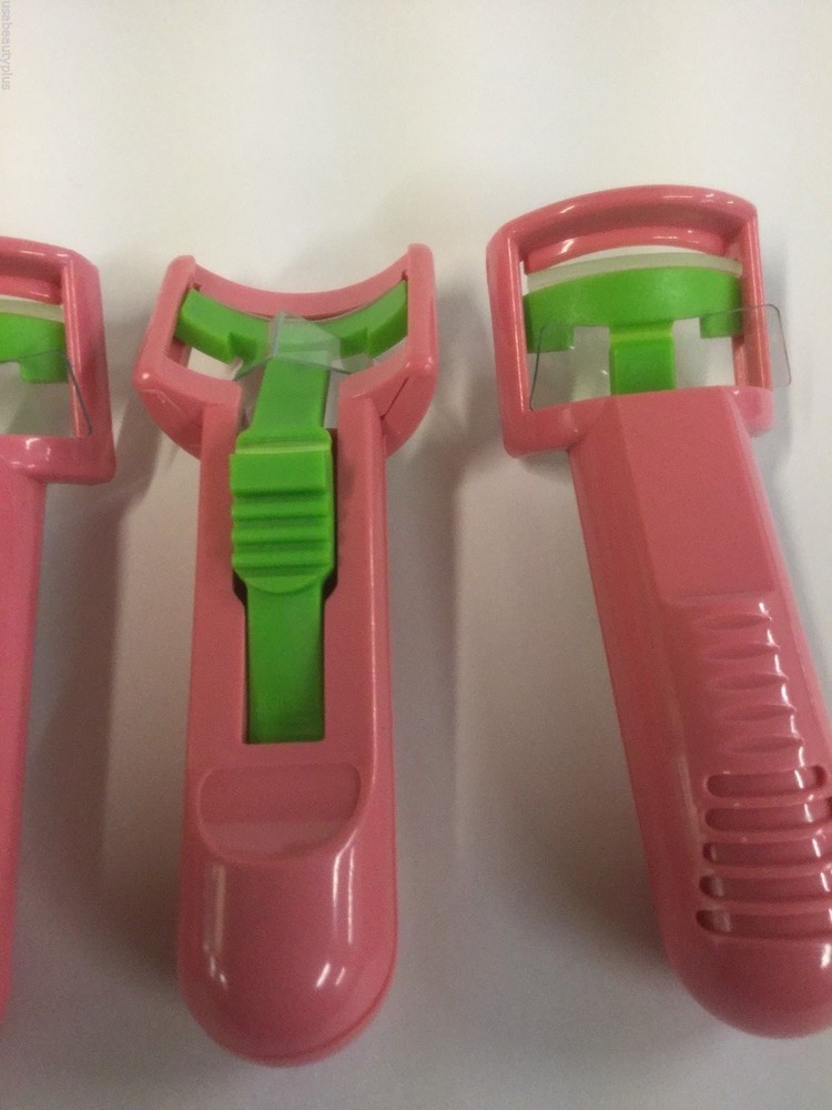 3 X Maybelline Plastic Eyelash Curler - Pink - NEW.