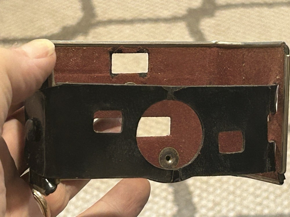 Vintage Kodak Instamatic 104 Camera with Strap, TWO Cases, SIX+ Flashcubes