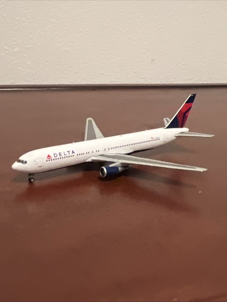 Delta 767 1:400 Scale Gemini Jets