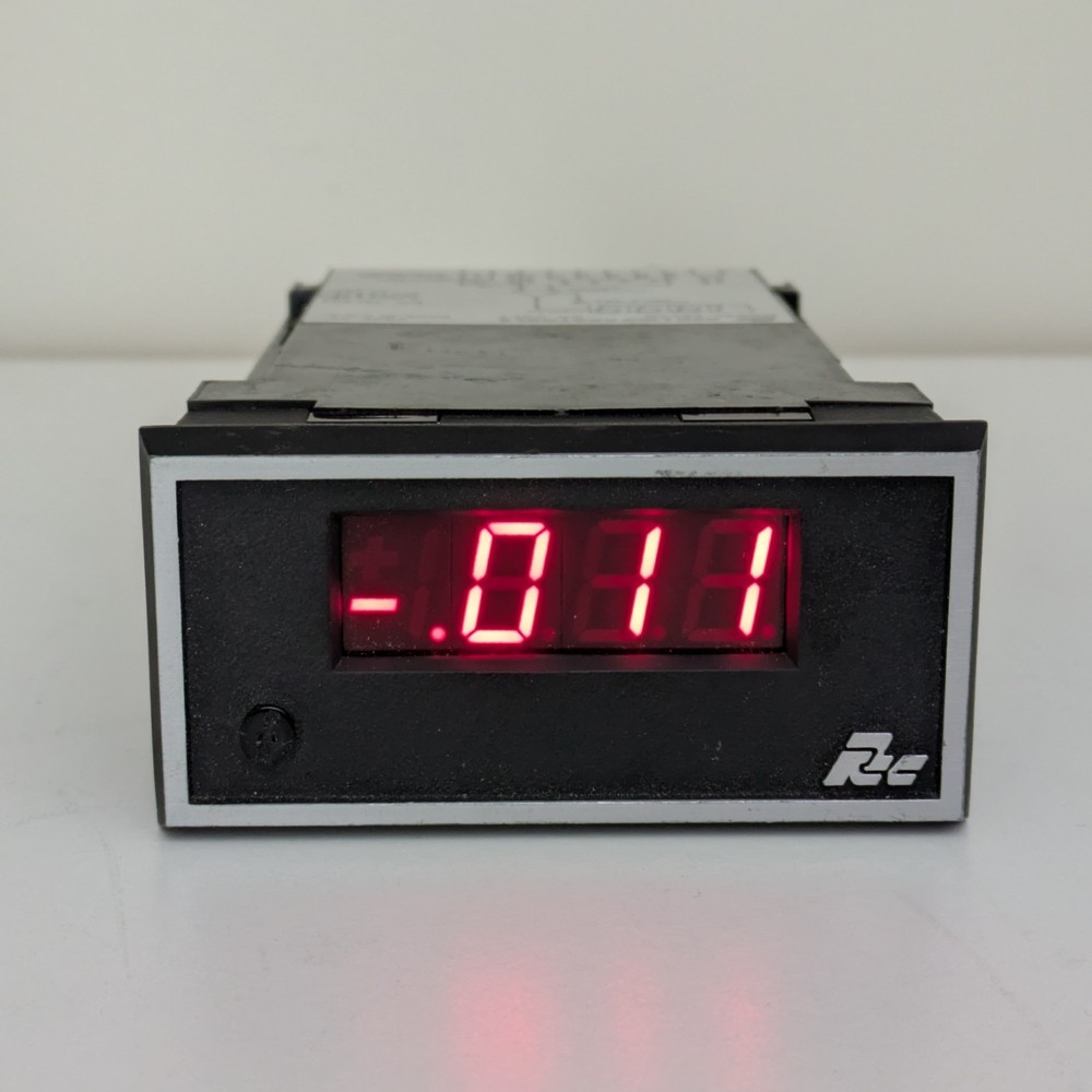 Red Lion APLVD400 Digital Panel Mount Voltmeter 115v-ac with mounting kit