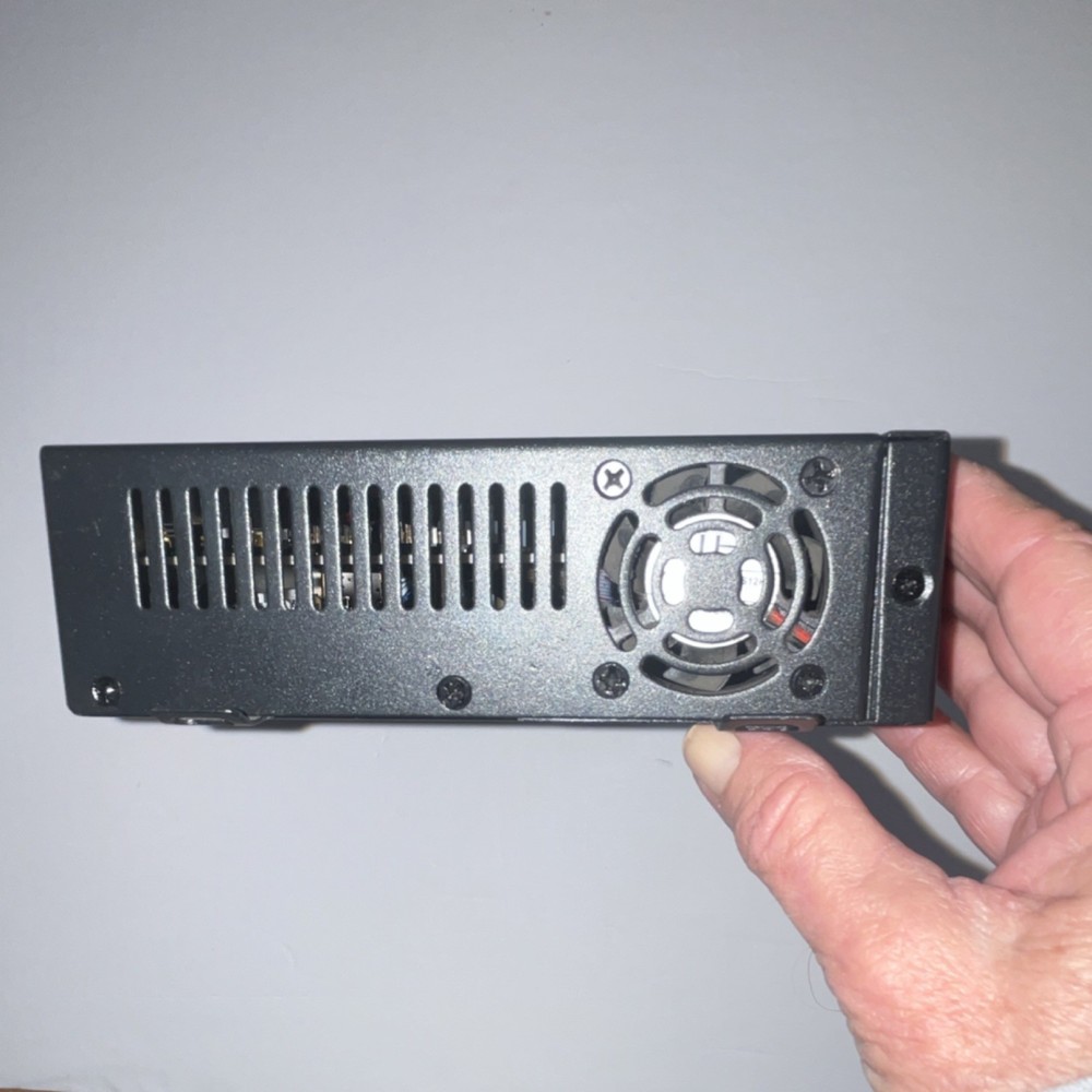 Video Wall Controller 4-Way HDMI Output, DVI, VGA, USB, Splicing